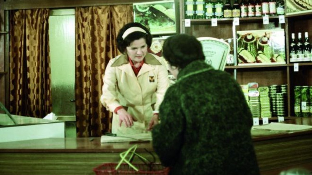 Kolik stála mouka, máslo nebo televizor za minulého režimu?