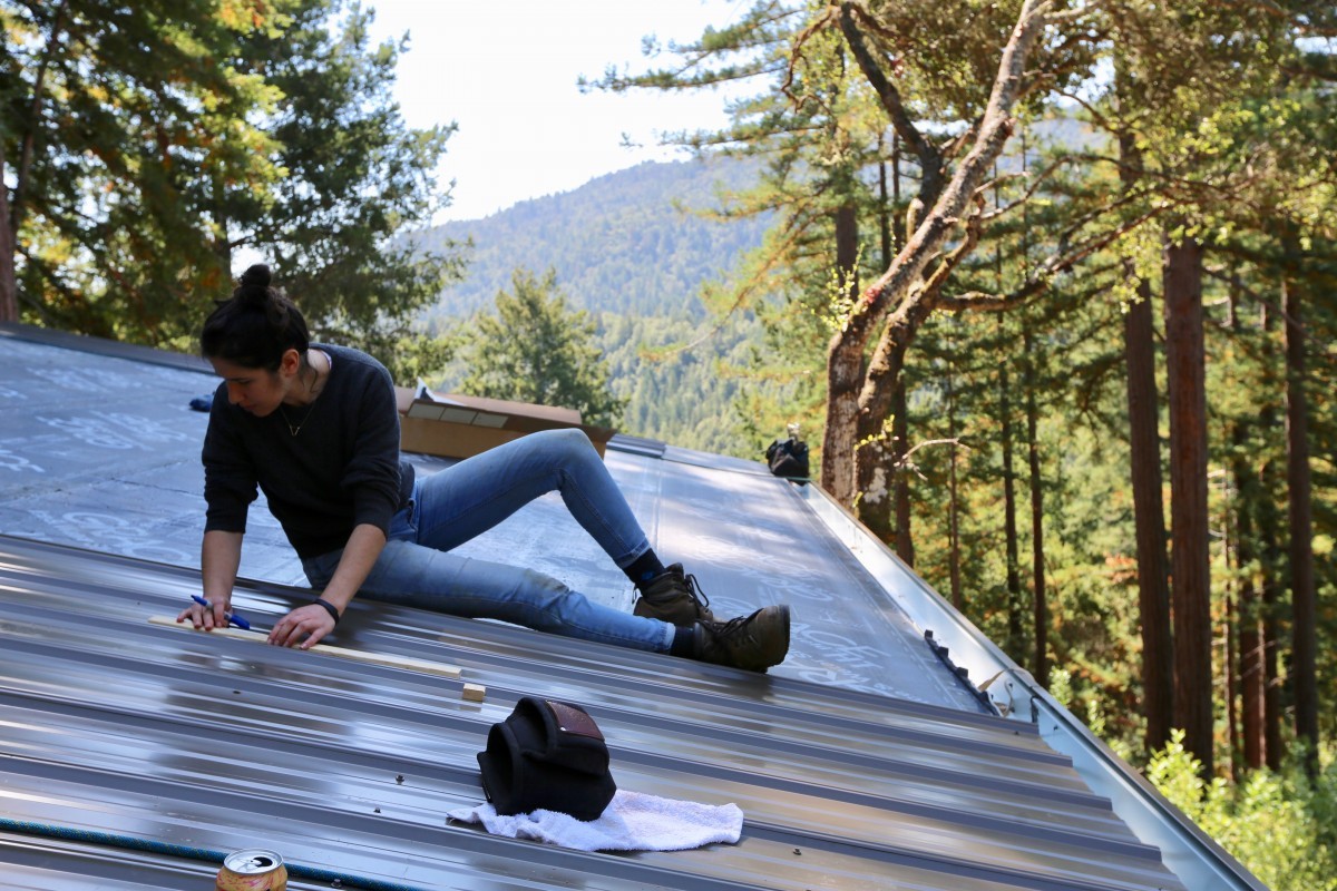 Mladý pár vybudoval chatu bez zkušeností