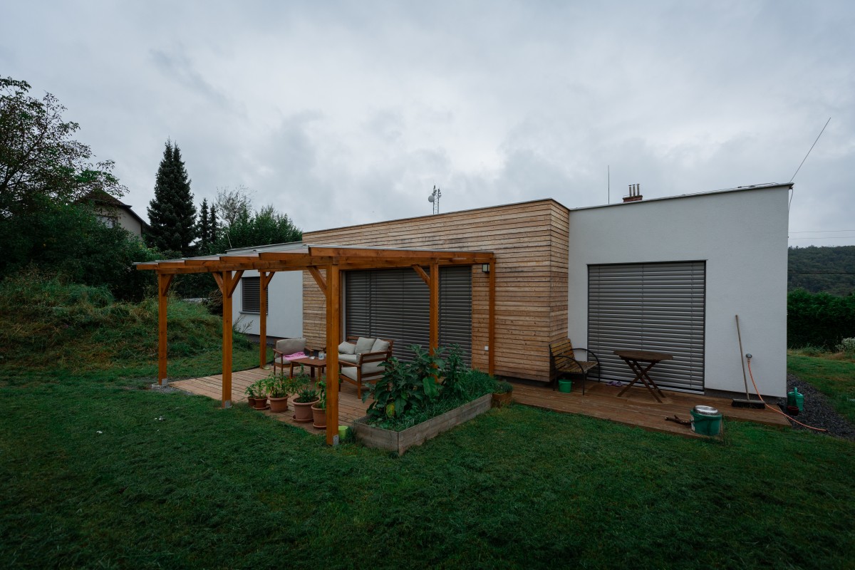 Moderní přízemní dům na klíč