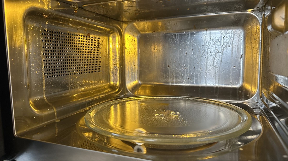 Čištění mikrovlnky