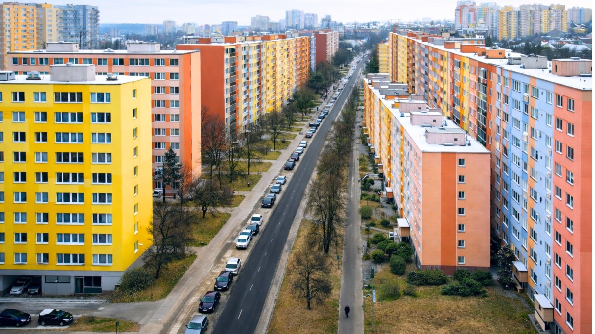 „Na sídlišti máme mnohem čistší vzduch než na vesnici,“ říká Milan