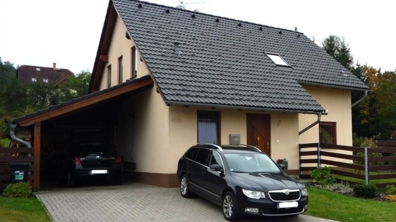 Nízká cena, nadstandardní podlahová plocha a garáž