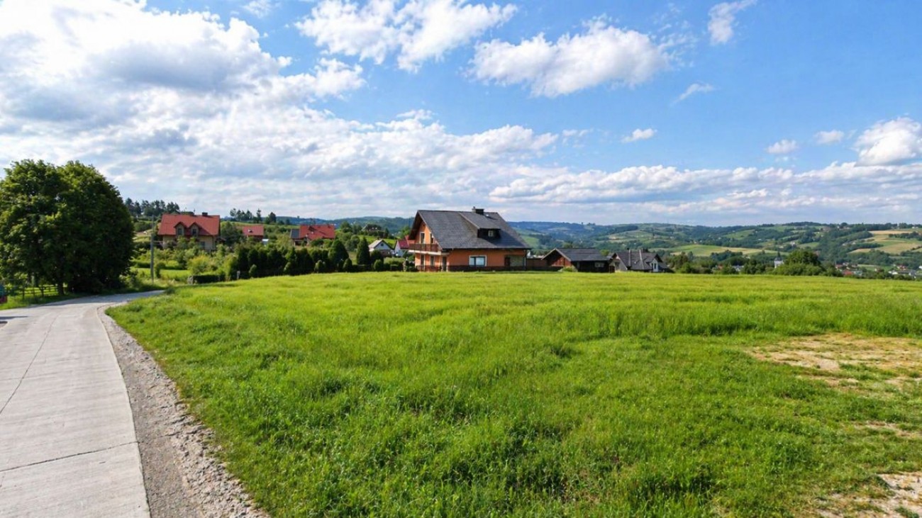 Pozemek ve svahu
