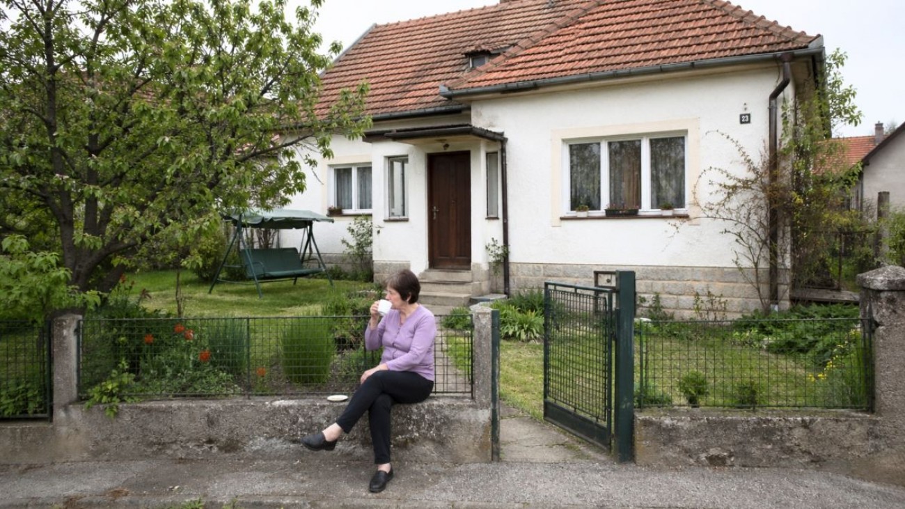 „Mladí si stěžují na hypoteční úroky 4,5 %. My jsme měli v 90. letech úrok 15 %,“ vzpomíná Libuše