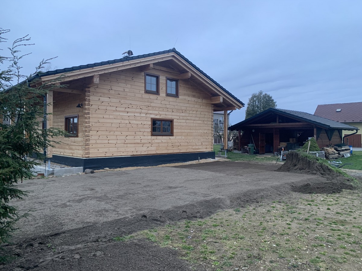 Roubenka u Hradce