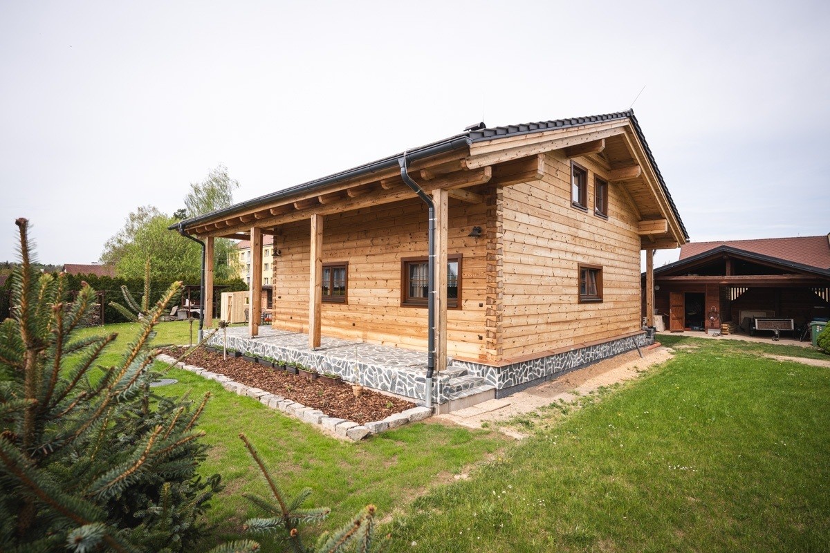 Roubenka u Hradce