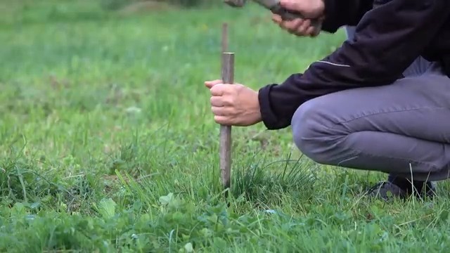 Koupací jezírko svépomocí