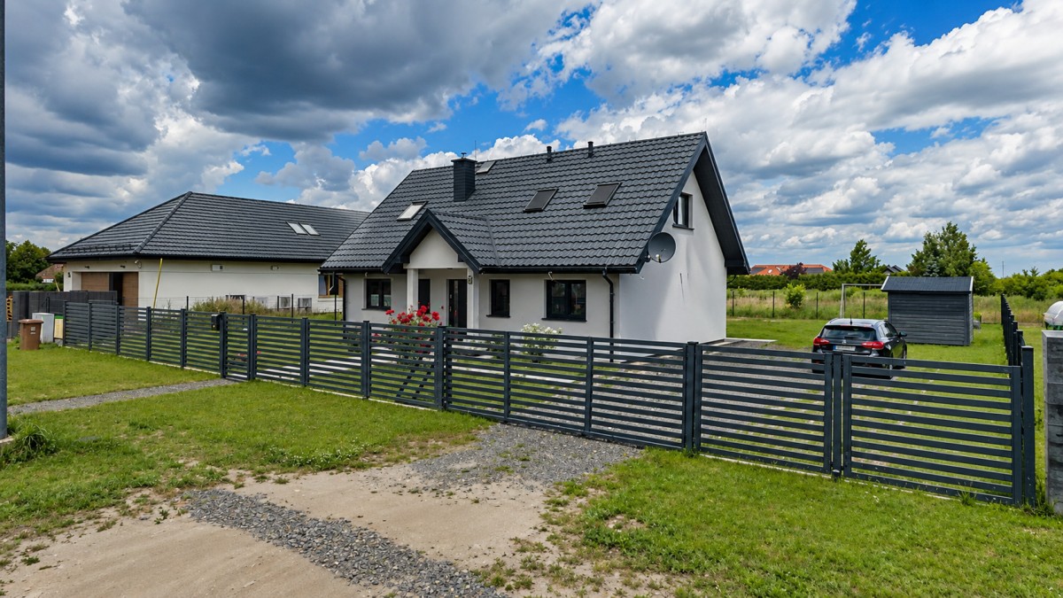 Přístřešek namísto garáže