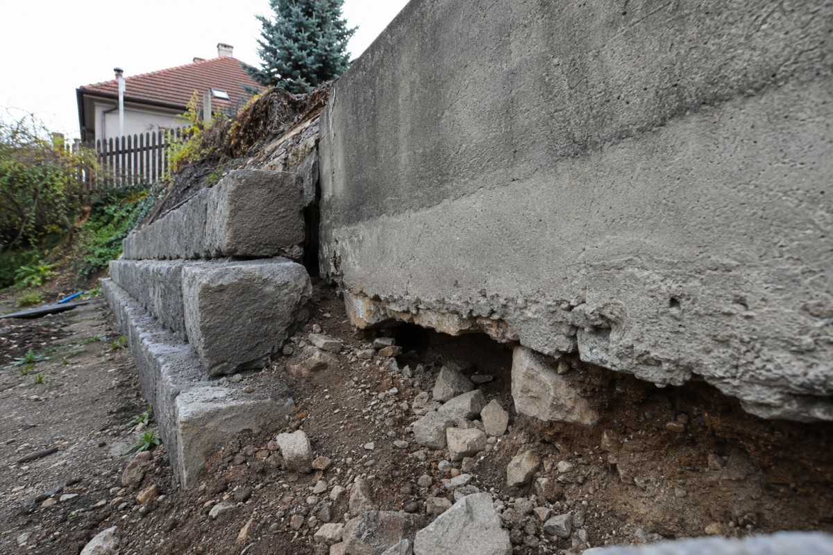 Sousedova černá stavba