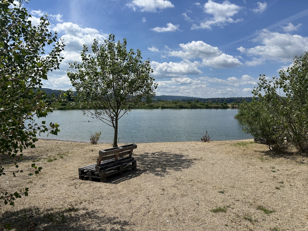 Přírodní jezero v Česku