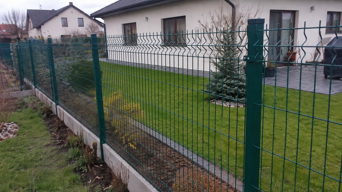Rozdělení ceny plotu napůl