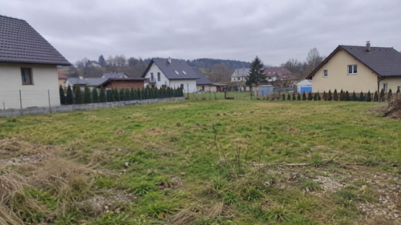 Pozemek měl mít nízký radon. „Před stavbou jsme naměřili extrémních 632 kBq/m3.“